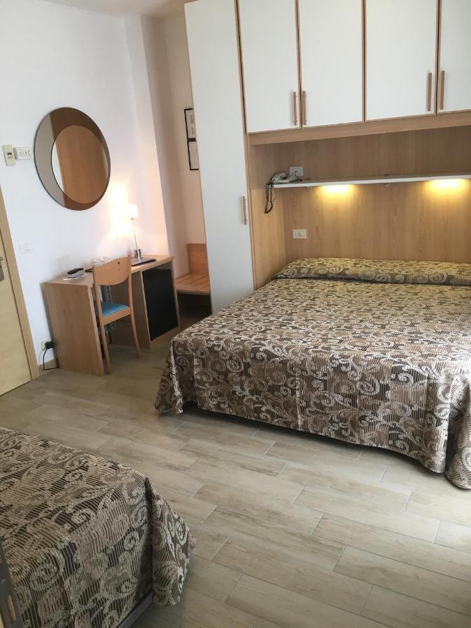 Hotel Bellevue Lignano Sabbiadoro Luaran gambar