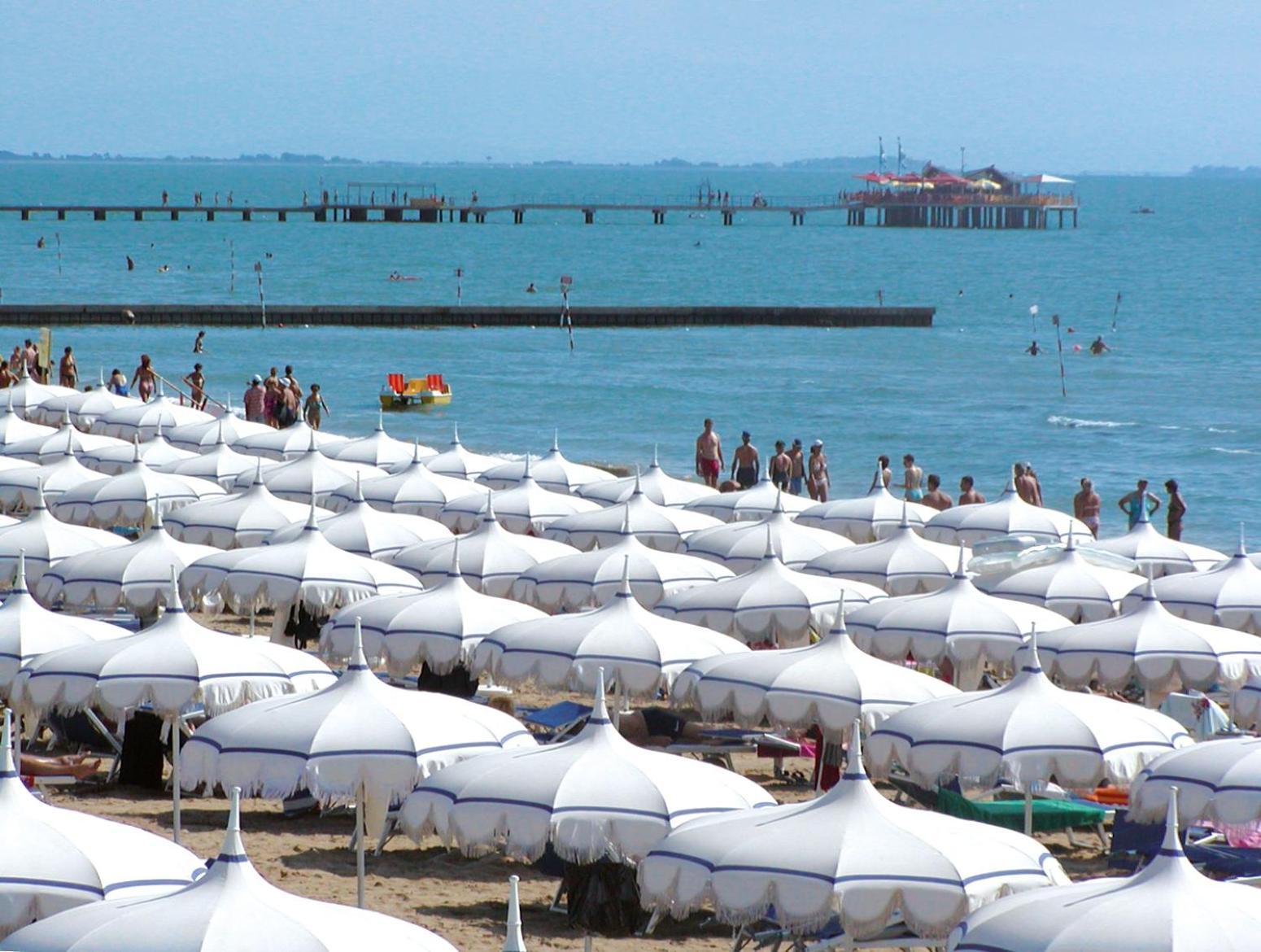 Hotel Bellevue Lignano Sabbiadoro Luaran gambar