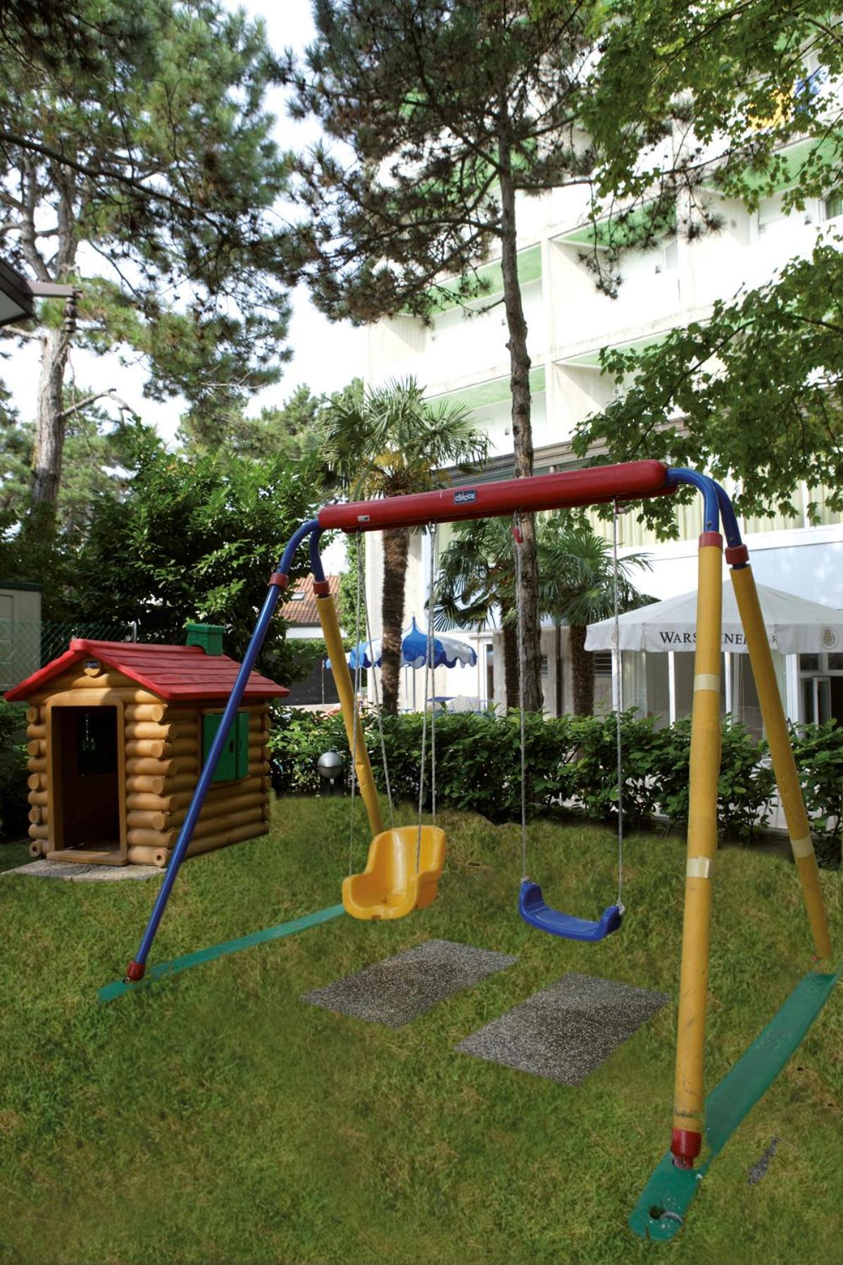 Hotel Bellevue Lignano Sabbiadoro Luaran gambar