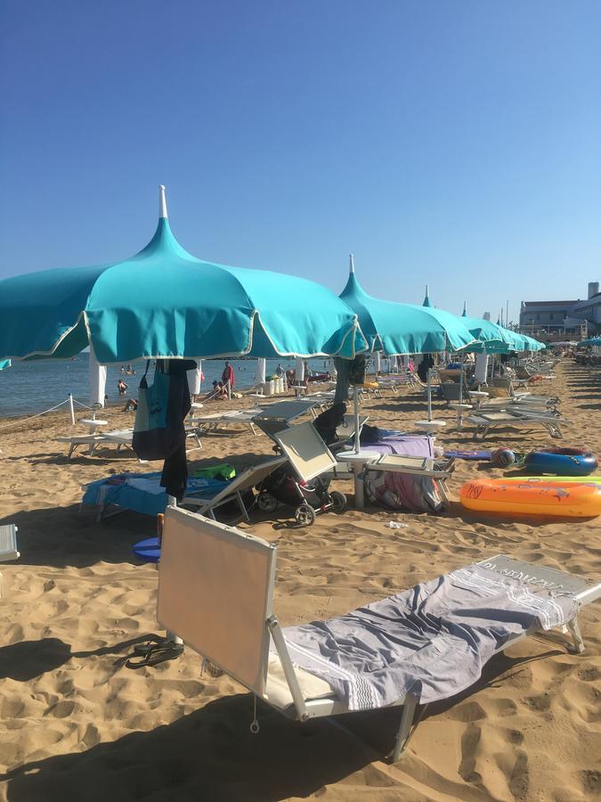 Hotel Bellevue Lignano Sabbiadoro Luaran gambar