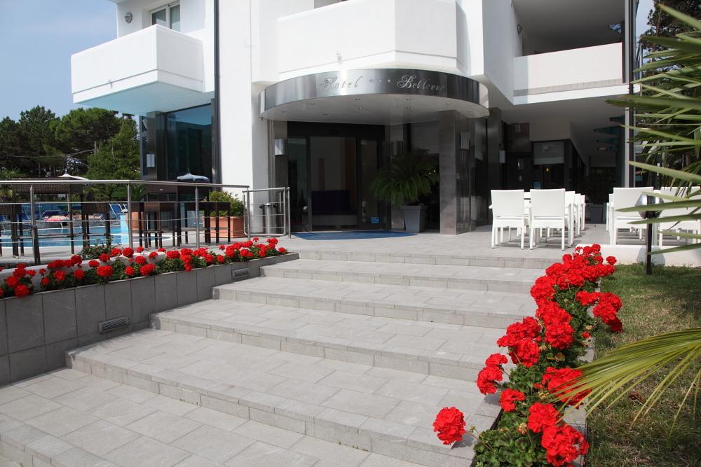 Hotel Bellevue Lignano Sabbiadoro Luaran gambar